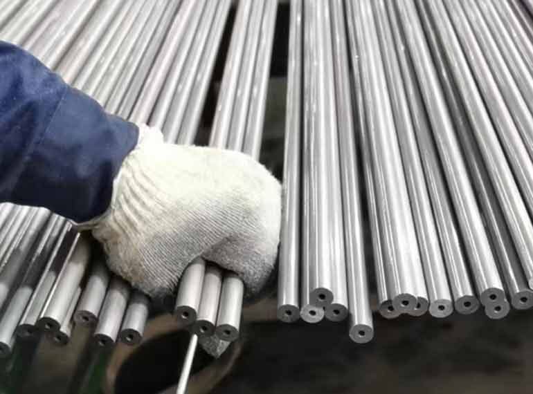 High-pressure hydraulic tubing